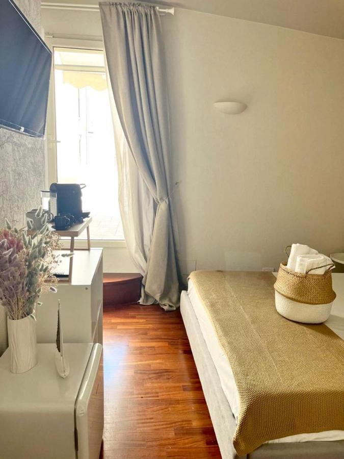 Apulia Journey - Manzoni 11 Hotel Bari Eksteriør billede