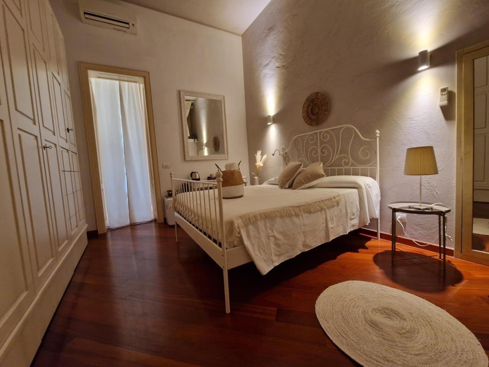 Apulia Journey - Manzoni 11 Hotel Bari Eksteriør billede