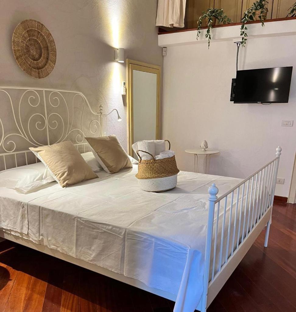 Apulia Journey - Manzoni 11 Hotel Bari Eksteriør billede